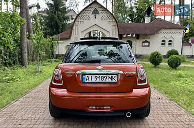 Хэтчбек MINI Cooper 2011 в 