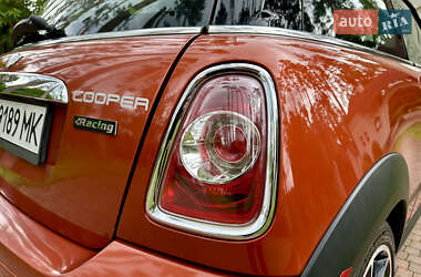 Хэтчбек MINI Cooper 2011 в 