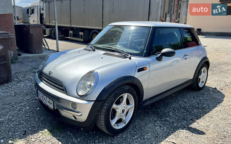 MINI Cooper 2004