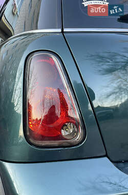 Хэтчбек MINI Cooper 2005 в 