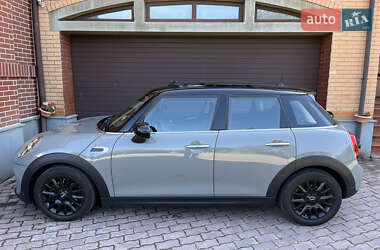 Хэтчбек MINI Cooper 2021 в 