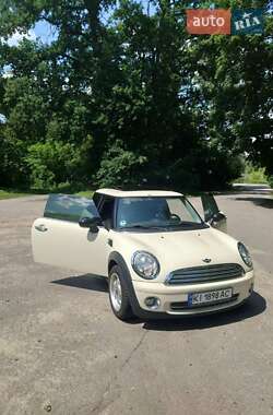 Хэтчбек MINI Cooper 2007 в 