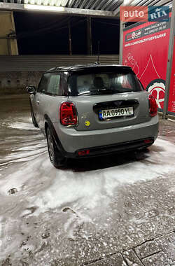 Хэтчбек MINI Cooper 2022 в 
