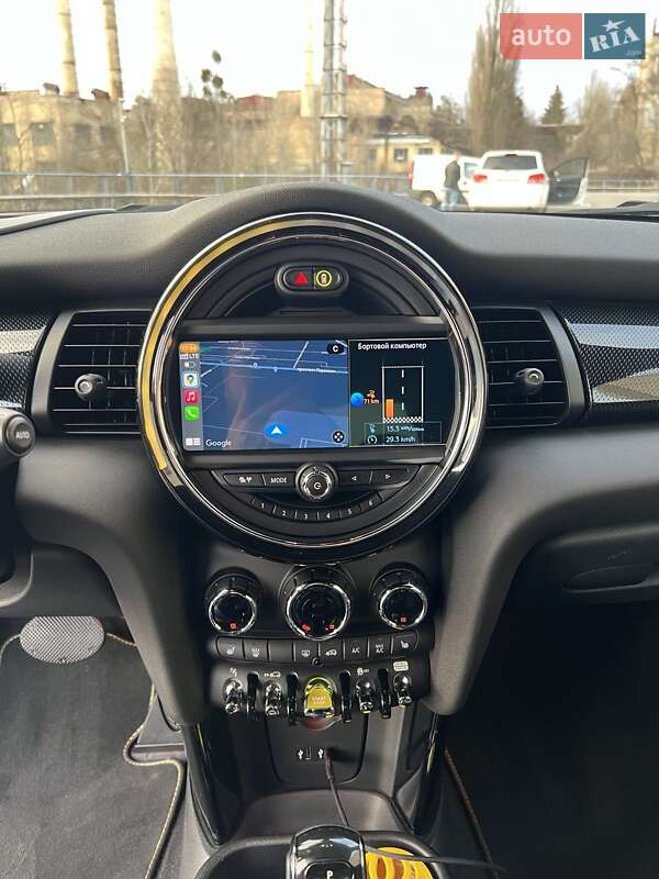 Хэтчбек MINI Cooper 2019 в Киеве