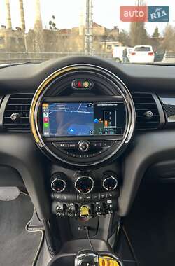 Хэтчбек MINI Cooper 2019 в 