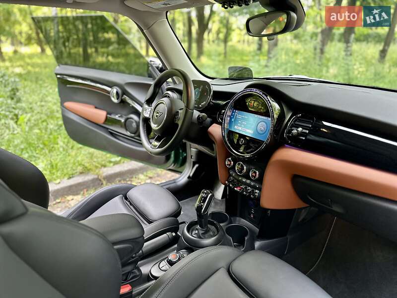 Хэтчбек MINI Cooper 2022 в Киеве