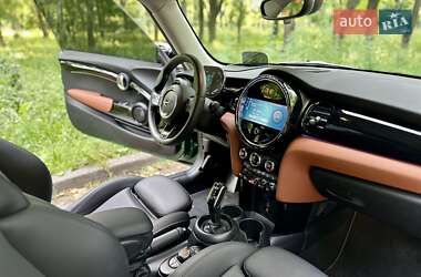Хетчбек MINI Cooper 2022 в 
