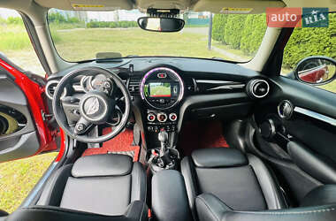 Хэтчбек MINI Cooper 2017 в 