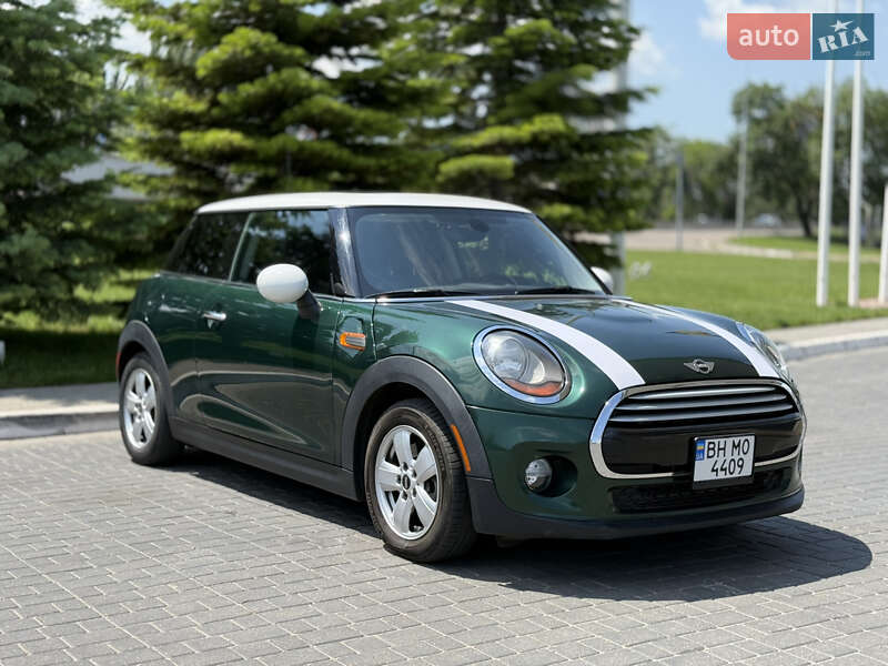 Хэтчбек MINI Cooper 2015 в Одессе