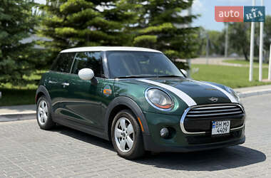 Хэтчбек MINI Cooper 2015 в 