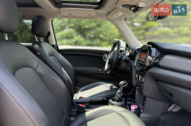 Хэтчбек MINI Cooper 2015 в 