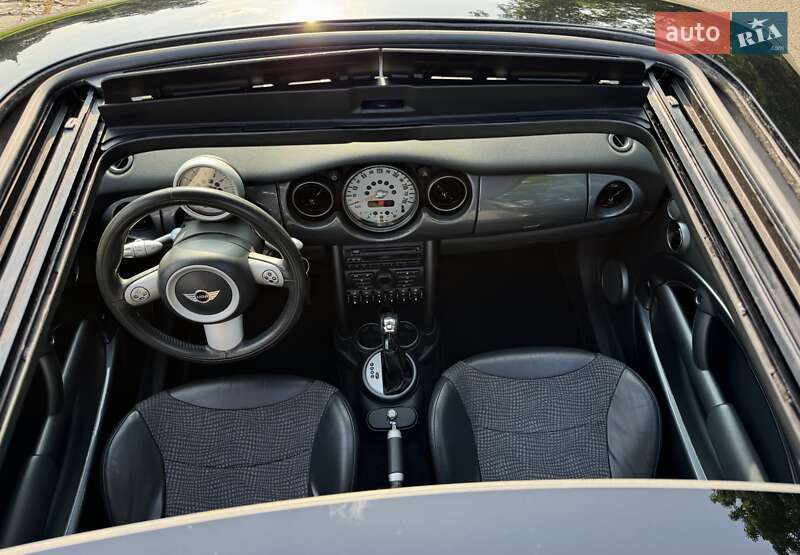 Хэтчбек MINI Cooper 2004 в Киеве фото 12 Хэтчбек MINI Cooper 2004 в Киеве