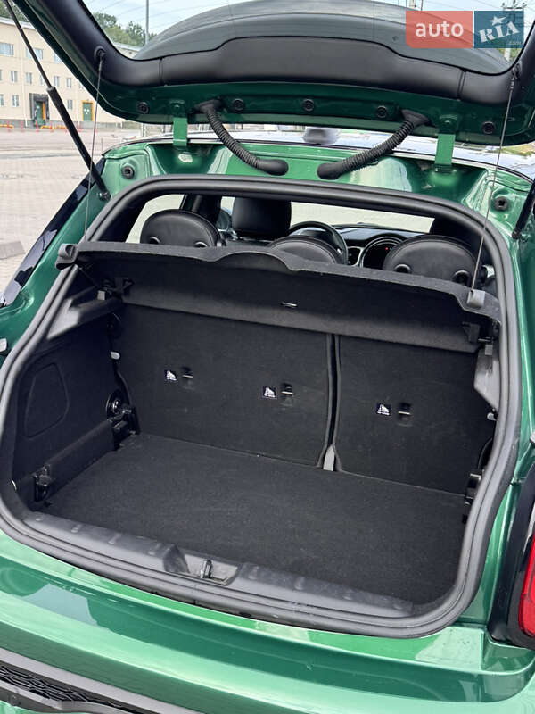 Хэтчбек MINI Cooper 2021 в Киеве