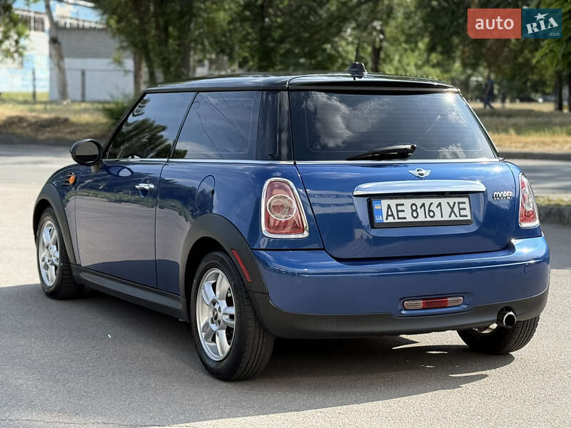 Хэтчбек MINI Cooper 2012 в Днепре