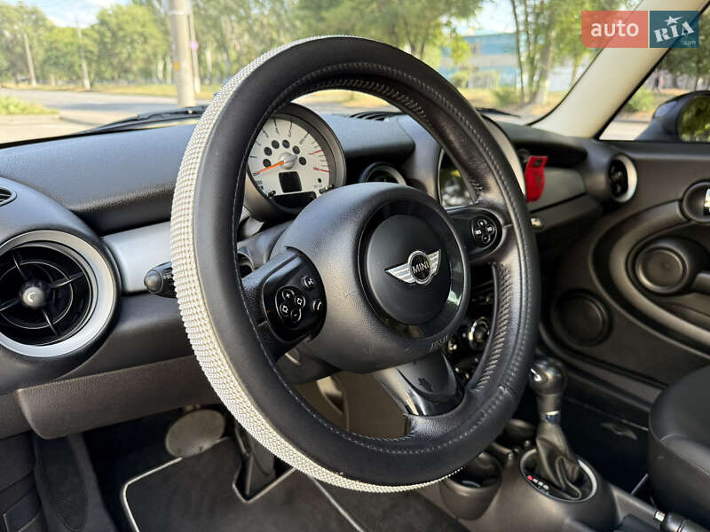 Хэтчбек MINI Cooper 2012 в Днепре