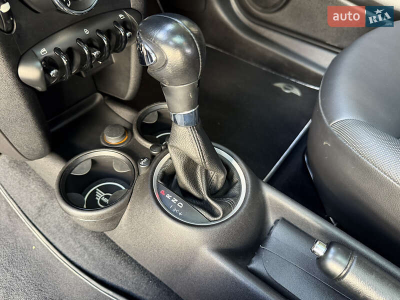 Хэтчбек MINI Cooper 2012 в Днепре