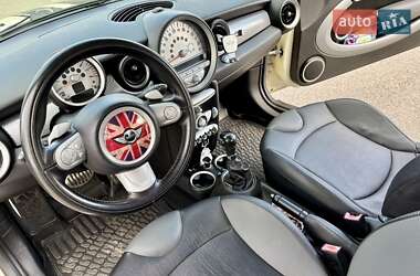 Хетчбек MINI Cooper 2010 в 