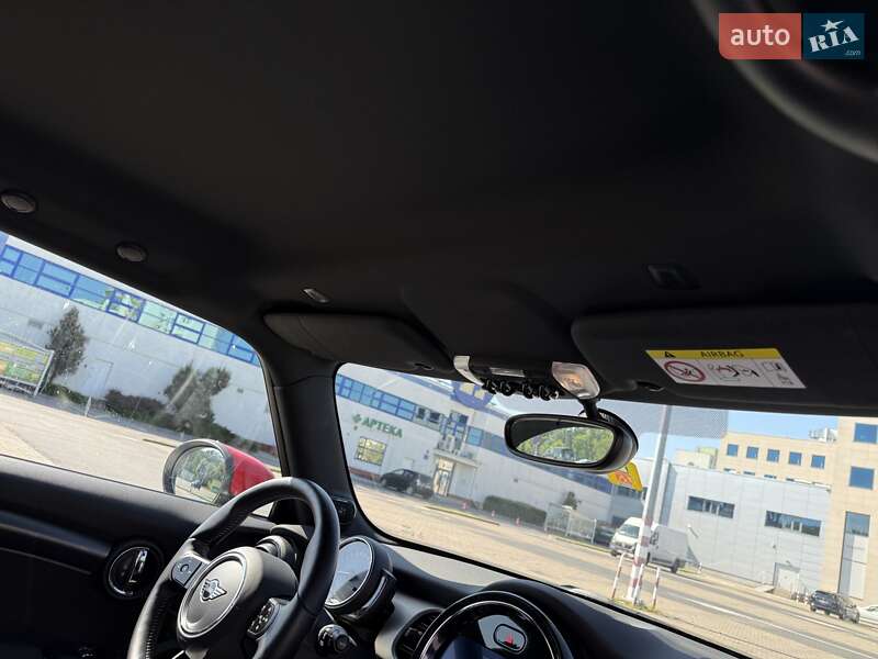 Хэтчбек MINI Cooper 2021 в Киеве