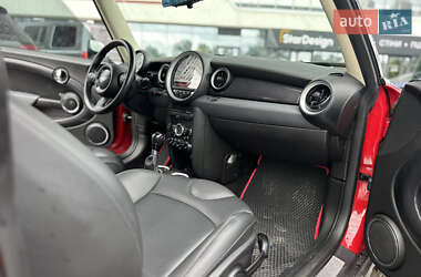 Хэтчбек MINI Cooper 2011 в 