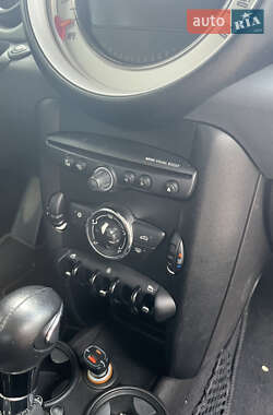 Хэтчбек MINI Cooper 2011 в 