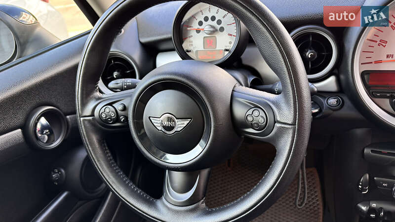 Хэтчбек MINI Cooper 2012 в Киеве