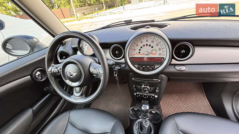 Хэтчбек MINI Cooper 2012 в Киеве