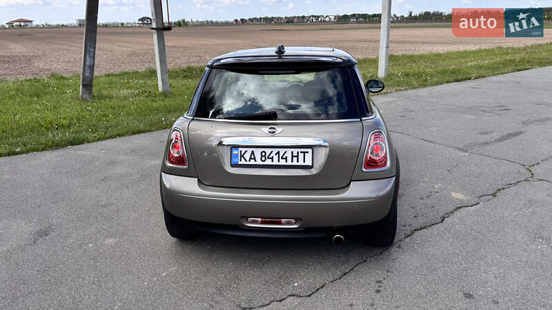 Хэтчбек MINI Cooper 2012 в Киеве