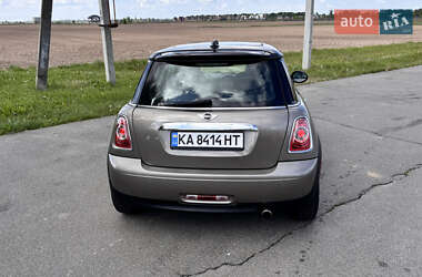 Хэтчбек MINI Cooper 2012 в 