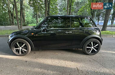 Хэтчбек MINI Cooper 2002 в 