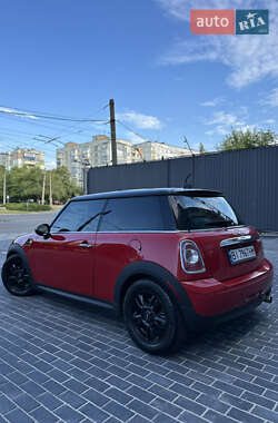 Хэтчбек MINI Cooper 2013 в 