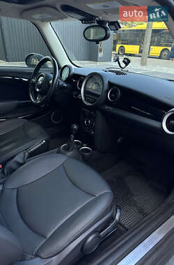 Хэтчбек MINI Cooper 2013 в 