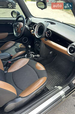 Хэтчбек MINI Cooper 2011 в 