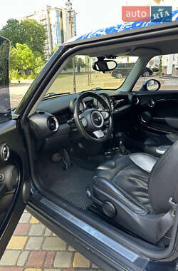 Хэтчбек MINI Cooper 2007 в 