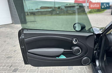 Хэтчбек MINI Cooper 2011 в 