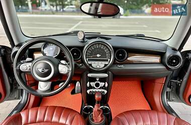 Хэтчбек MINI Cooper 2009 в 