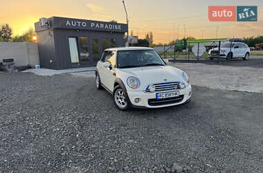 Хэтчбек MINI Cooper 2012 в 