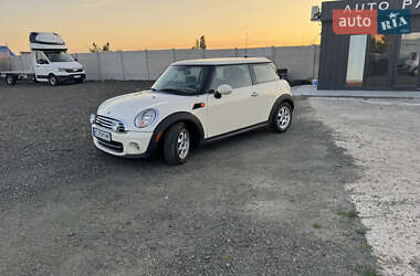 Хэтчбек MINI Cooper 2012 в 