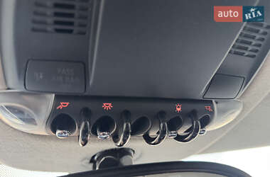 Хэтчбек MINI Cooper 2012 в 