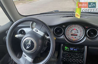Хэтчбек MINI Cooper 2005 в 
