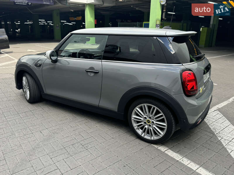 Хэтчбек MINI Cooper 2021 в Киеве