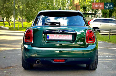 Хэтчбек MINI Cooper 2015 в 
