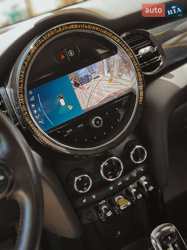 Хэтчбек MINI Cooper 2022 в Николаеве
