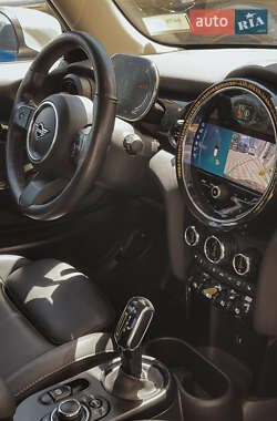 Хэтчбек MINI Cooper 2022 в 