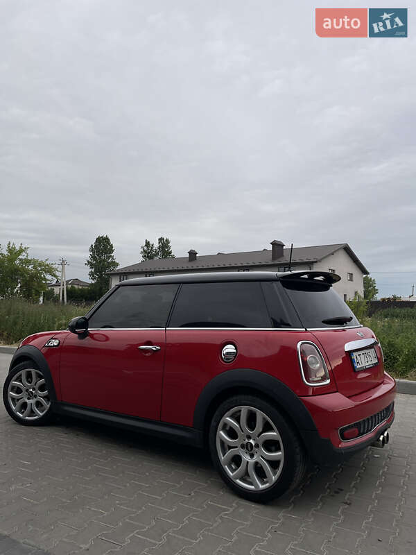 Хэтчбек MINI Cooper 2009 в Ивано-Франковске