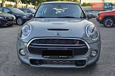 Хэтчбек MINI Cooper 2018 в 