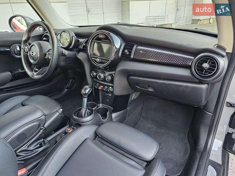 Хэтчбек MINI Cooper 2018 в Одессе