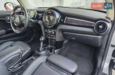 Хэтчбек MINI Cooper 2018 в 