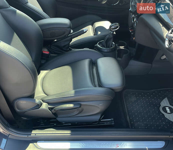 Хэтчбек MINI Cooper 2014 в Киеве