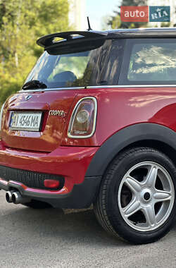 Хэтчбек MINI Cooper 2008 в 