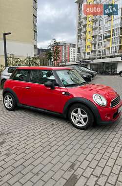 Хетчбек MINI Cooper 2012 в 